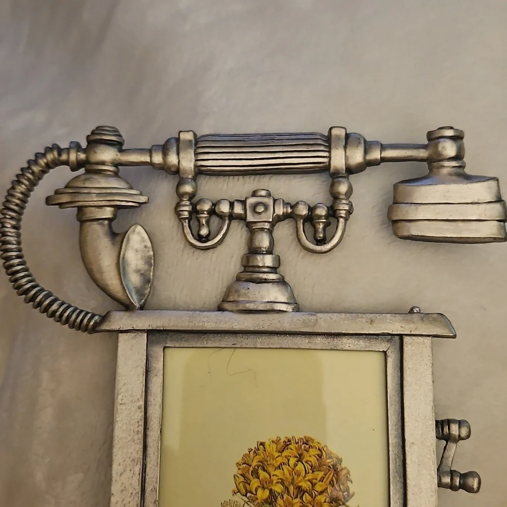 WELFORTH Antique Style Telephone Metal Picture Frame 2.5